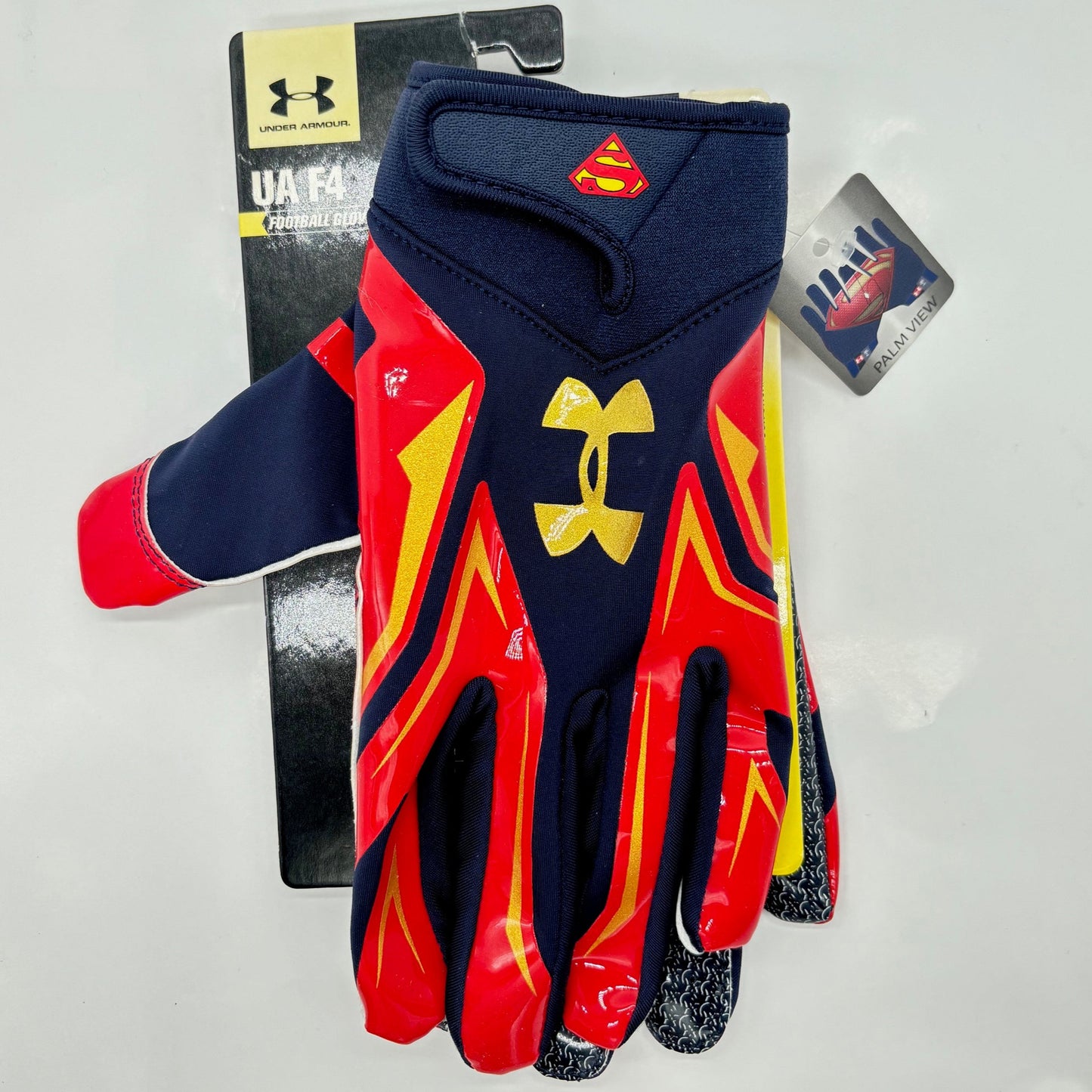 Under Armour F4