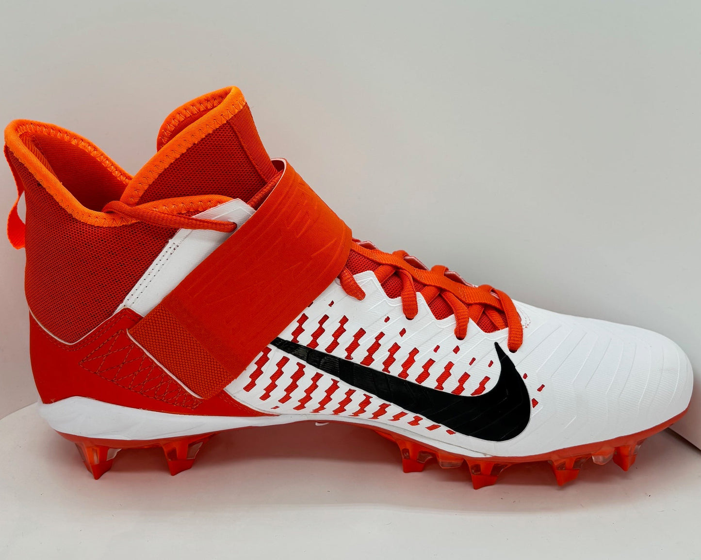 Nike Alpha Menace Pro 2