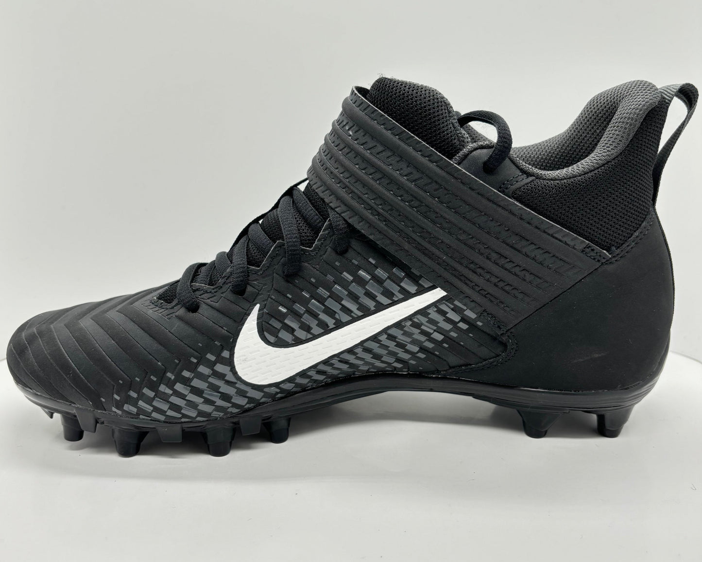 Nike Alpha Menace Varsity 2