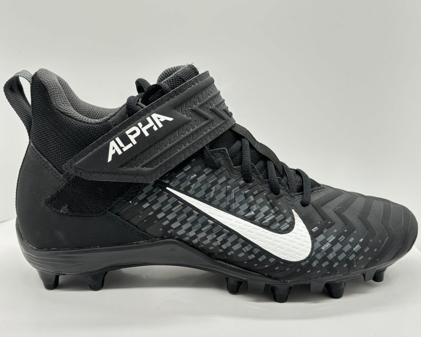 Nike Alpha Menace Varsity 2