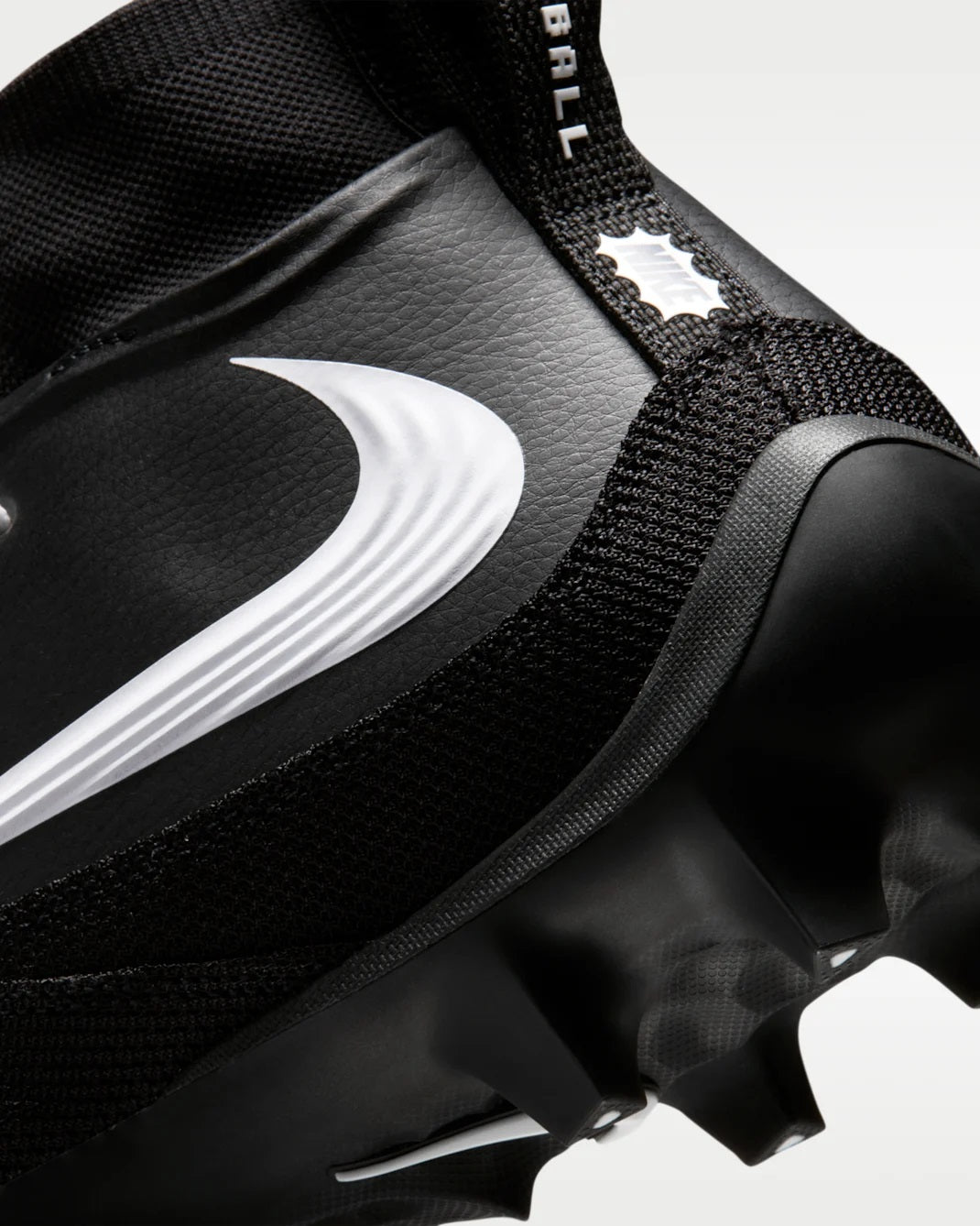 Nike Alpha Menace 5 Pro